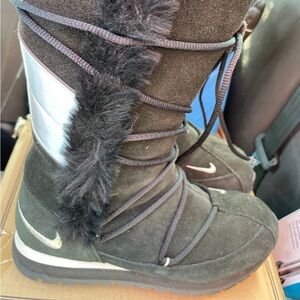 Nike boots size 9.5
